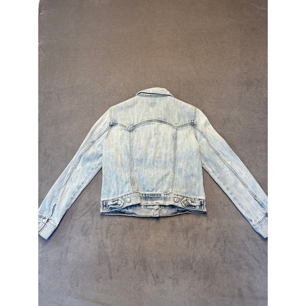 GAP Women’s Medium Denim Jacket Light Wash Distressed Button Up with Pockets - Picture 9 of 11